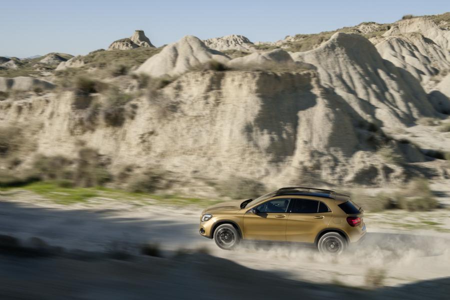  Mercedes-Benz GLA220 d 4Matic (X156) 2017 года  (WW) (фото 14 из 33)